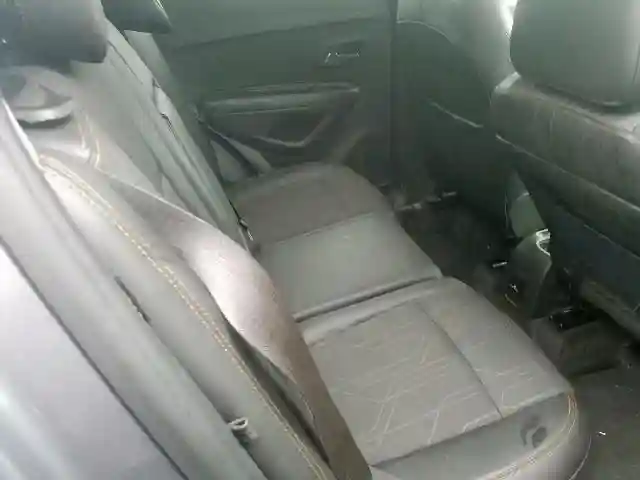 KL7CJPSB2KB811465 2019 CHEVROLET TRAX 1LT-5