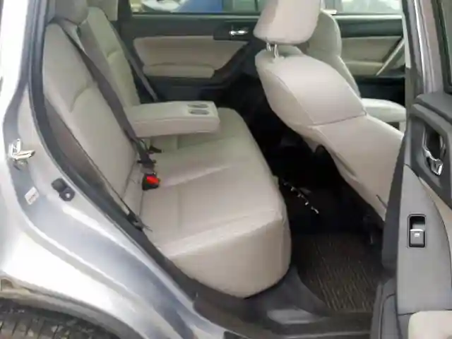 JF2SJAJC3HH496608 2017 SUBARU FORESTER 2.5I LIMITED-5