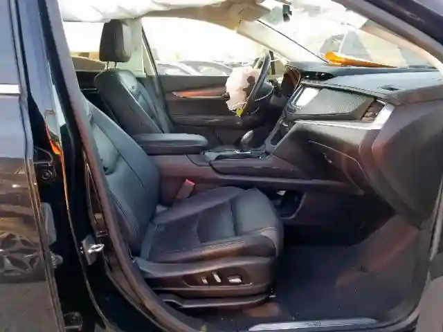 1GYKNDRS1HZ210341 2017 CADILLAC XT5 LUXURY-4