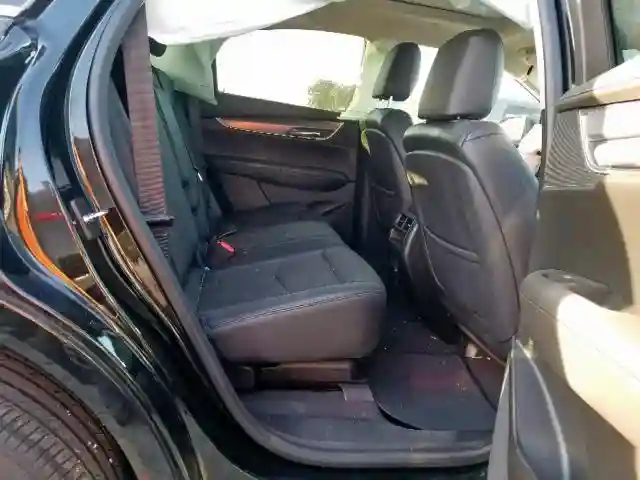 1GYKNDRS1HZ210341 2017 CADILLAC XT5 LUXURY-5