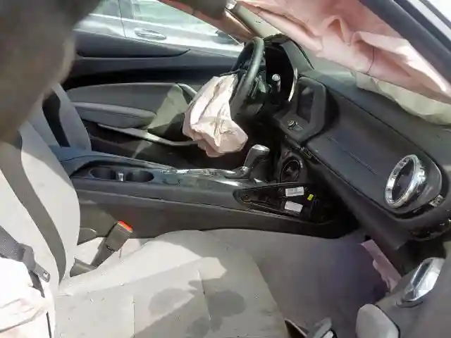 1G1FB1RX6K0159370 2019 CHEVROLET CAMARO LT-4