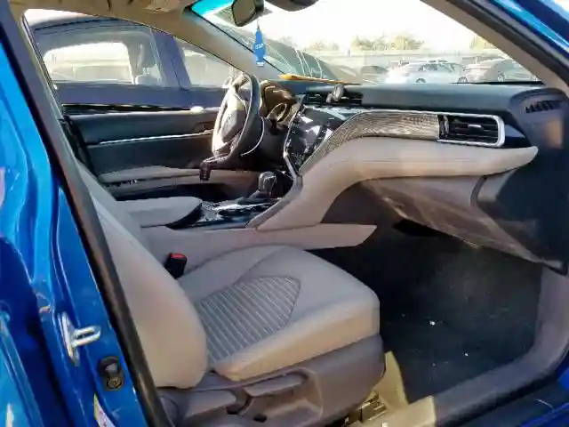 4T1B21HK5JU001651 2018 TOYOTA CAMRY HYBRID-4