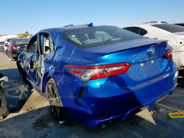 4T1B21HK5JU001651 2018 TOYOTA CAMRY HYBRID-2