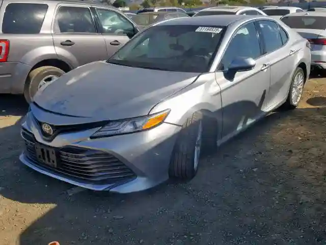 4T1B11HK2JU506940 2018 TOYOTA CAMRY L-1