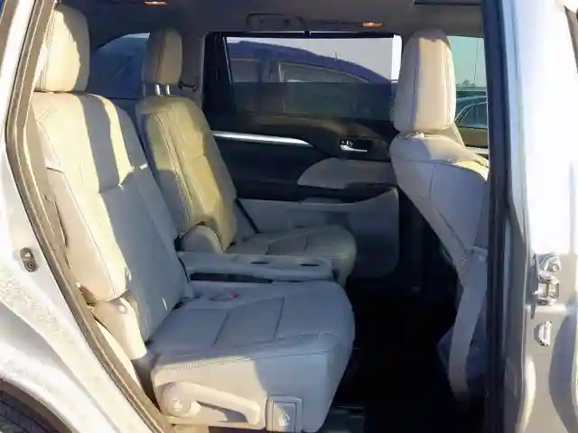 5TDKZRFH8HS516499 2017 TOYOTA HIGHLANDER SE-5