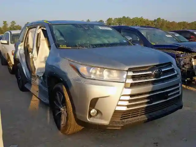 5TDKZRFH8HS516499 2017 TOYOTA HIGHLANDER SE-0