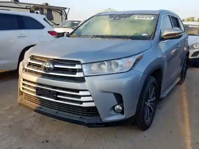 5TDKZRFH8HS516499 2017 TOYOTA HIGHLANDER SE-1