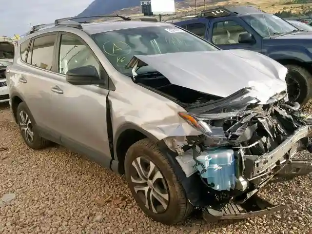 2T3BFREV1HW601084 2017 TOYOTA RAV4 LE-0