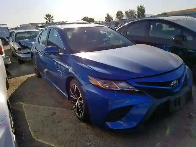 4T1B21HK5JU001651 2018 TOYOTA CAMRY HYBRID-0