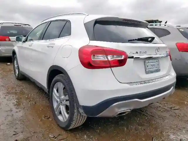 WDCTG4GB7JU000220 2018 MERCEDES-BENZ GLA 250 4MATIC-2
