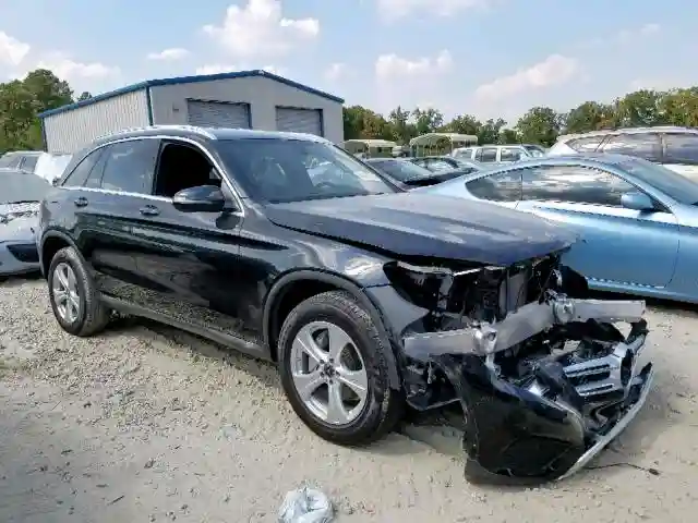 WDC0G4JB8JF407611 2018 MERCEDES-BENZ GLC 300-0