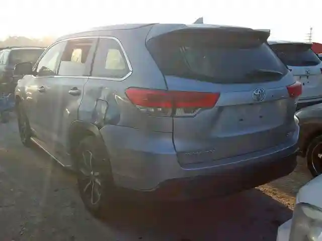5TDKZRFH8HS516499 2017 TOYOTA HIGHLANDER SE-2