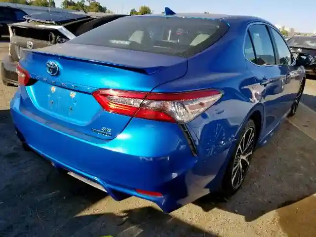 4T1B21HK5JU001651 2018 TOYOTA CAMRY HYBRID-3