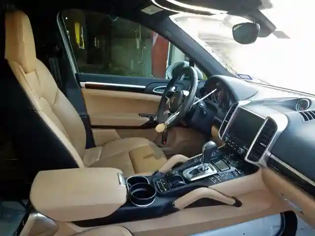 WP1AA2A22JKA07615 2018 PORSCHE CAYENNE-4