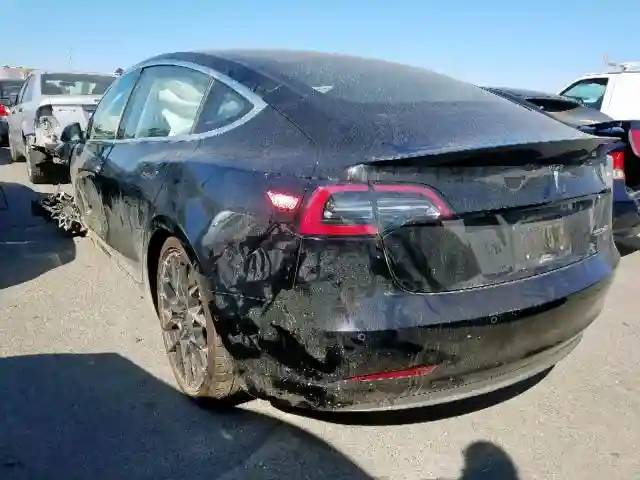 5YJ3E1EBXJF078660 2018 TESLA MODEL 3-2