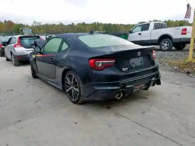 JF1ZNAE10K9701562 2019 TOYOTA 86 GT-2