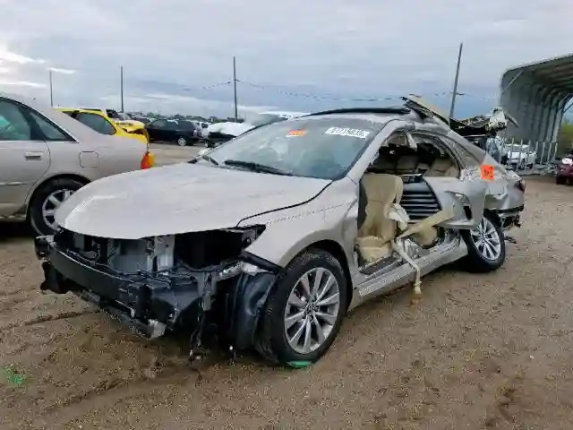 4T1BK1FK8HU582592 2017 TOYOTA CAMRY XSE-1