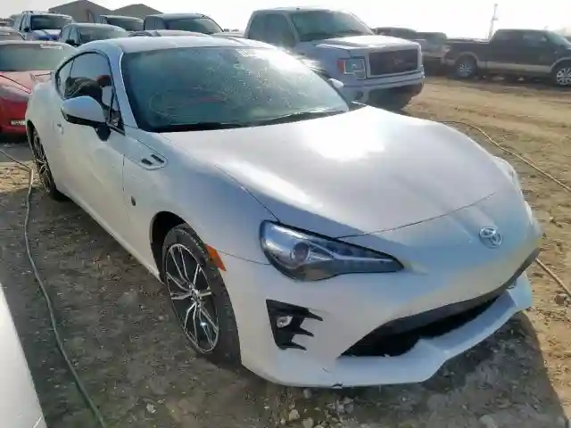JF1ZNAE12K8700712 2019 TOYOTA 86 GT-0