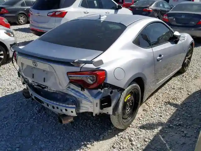JF1ZNAE1XK8700201 2019 TOYOTA 86 GT-3