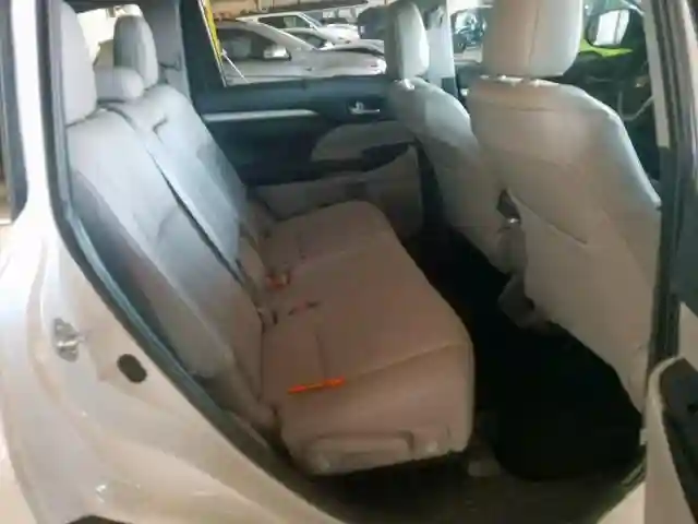 5TDJGRFH2KS061271 2019 TOYOTA HIGHLANDER HYBRID-5