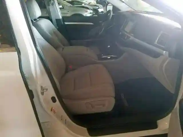5TDJGRFH2KS061271 2019 TOYOTA HIGHLANDER HYBRID-4