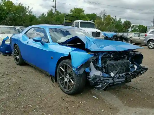 2C3CDZFJ1GH263730 2016 DODGE CHALLENGER R/T SCAT PACK-0