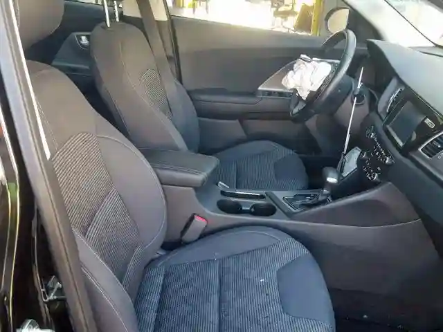 KNDCM3LD2J5178434 2018 KIA NIRO LX-4