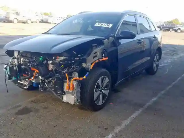KNDCM3LD2J5178434 2018 KIA NIRO LX-1
