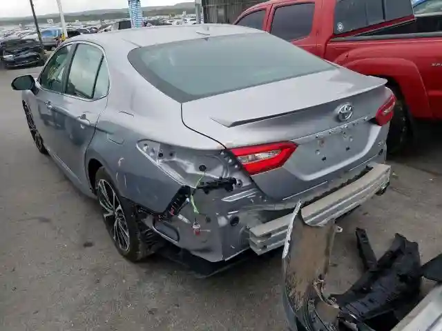 4T1B11HK5KU719933 2019 TOYOTA CAMRY L-2