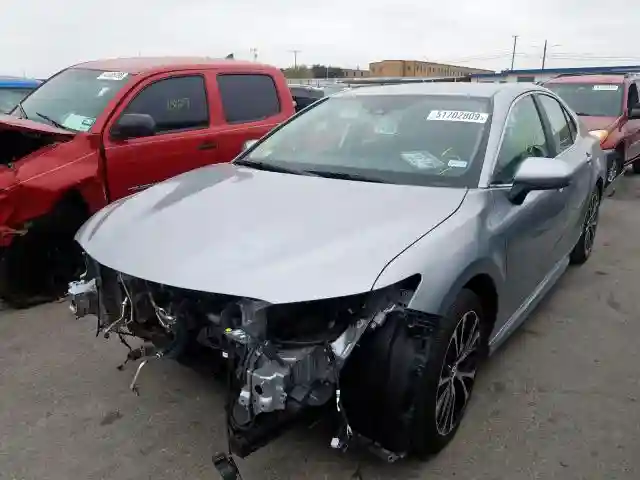 4T1B11HK5KU719933 2019 TOYOTA CAMRY L-1