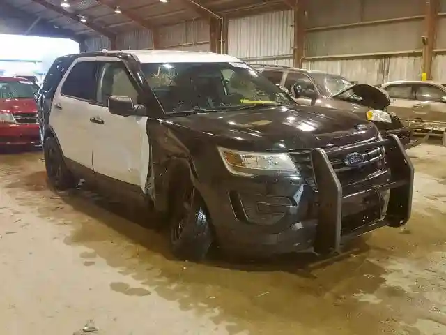 1FM5K8AR5HGB83129 2017 FORD EXPLORER POLICE INTERCEPTOR-0