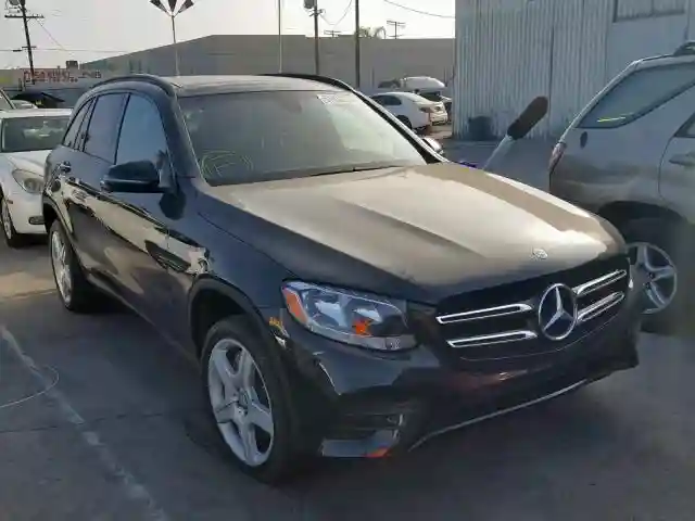 WDC0G4JB0JV072429 2018 MERCEDES-BENZ GLC 300-0