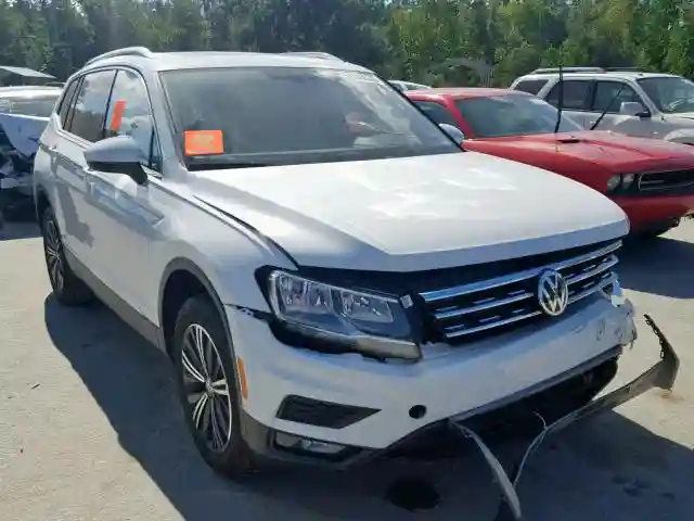3VV3B7AX3KM096770 2019 VOLKSWAGEN TIGUAN SE-0
