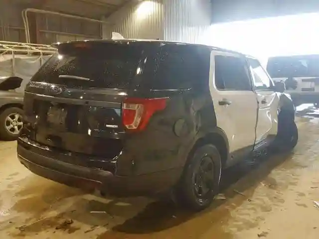 1FM5K8AR5HGB83129 2017 FORD EXPLORER POLICE INTERCEPTOR-3