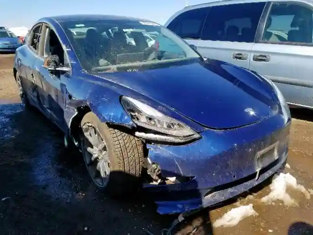 5YJ3E1EA0JF005482 2018 TESLA MODEL 3-0
