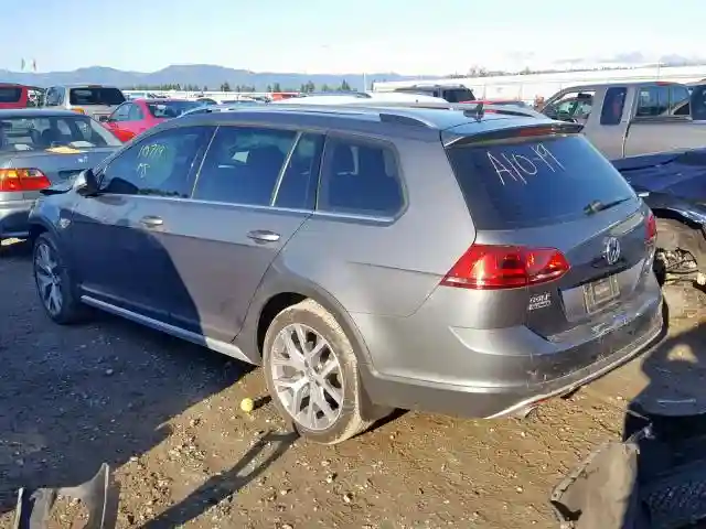 3VWH17AU9HM532184 2017 VOLKSWAGEN GOLF ALLTRACK S-2
