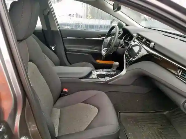 4T1B31HK2KU008734 2019 TOYOTA CAMRY LE-4