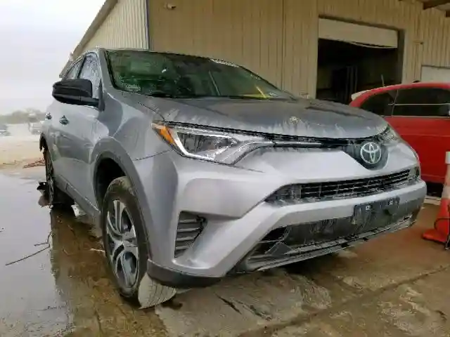 JTMZFREV3JJ191617 2018 TOYOTA RAV4 LE-0