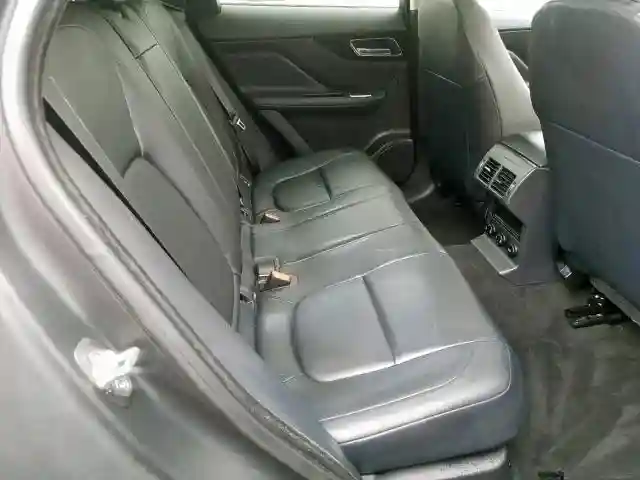 SADCS2BV6HA069605 2017 JAGUAR F-PACE-5