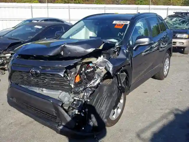 2T3K1RFV0KC018740 2019 TOYOTA RAV4 LE-1