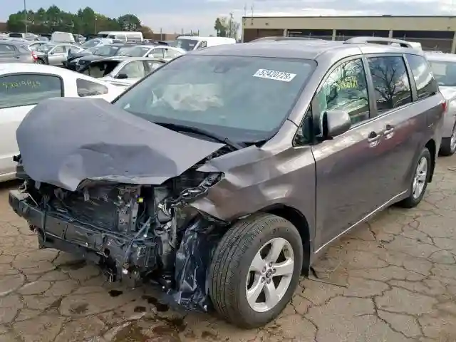 5TDKZ3DC6JS962452 2018 TOYOTA SIENNA LE-1
