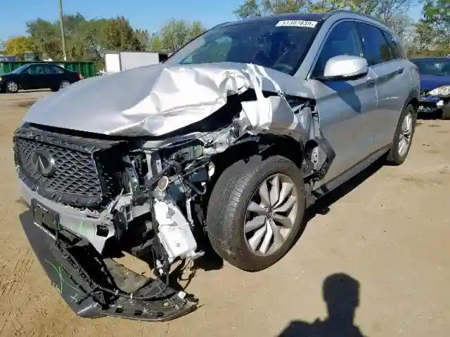3PCAJ5M36KF120070 2019 INFINITI QX50 ESSENTIAL-1