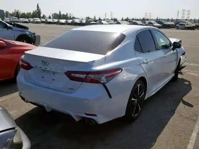 4T1B61HK3JU012782 2018 TOYOTA CAMRY XSE-3