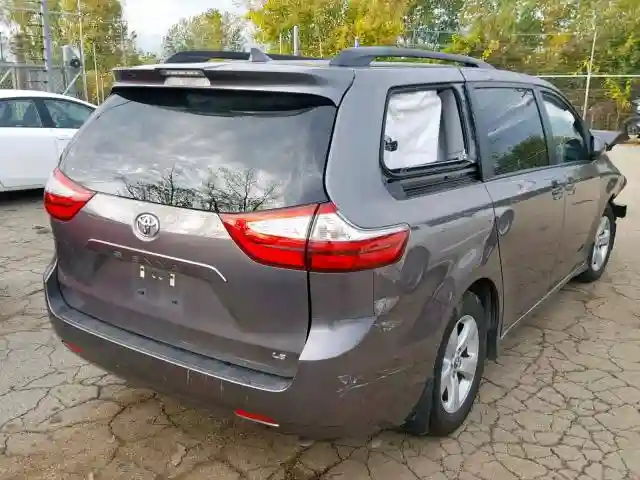 5TDKZ3DC6JS962452 2018 TOYOTA SIENNA LE-3