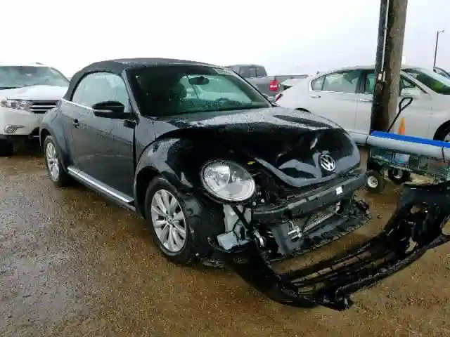 3VW5DAAT3JM505048 2018 VOLKSWAGEN BEETLE S-0