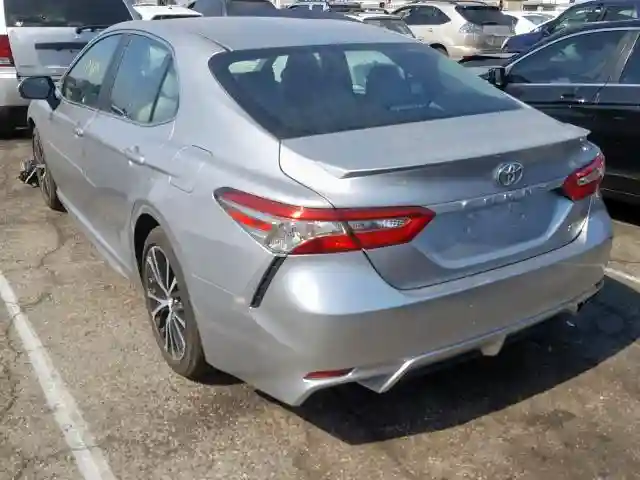 4T1B11HK5JU644469 2018 TOYOTA CAMRY L-2
