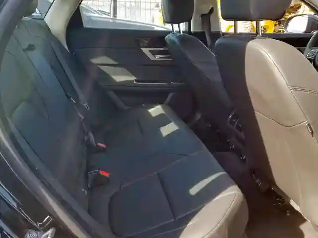 SAJBD4FX4KCY79014 2019 JAGUAR XF PREMIUM-5