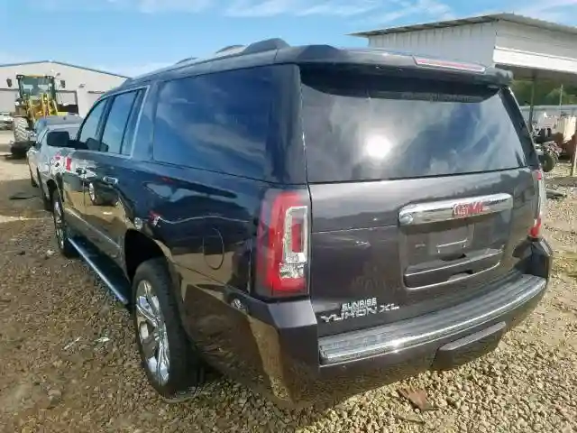 1GKS2HKJ9HR118440 2017 GMC YUKON XL DENALI-2