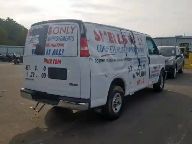 1GTW7AFF3H1907094 2017 GMC SAVANA G2500-3