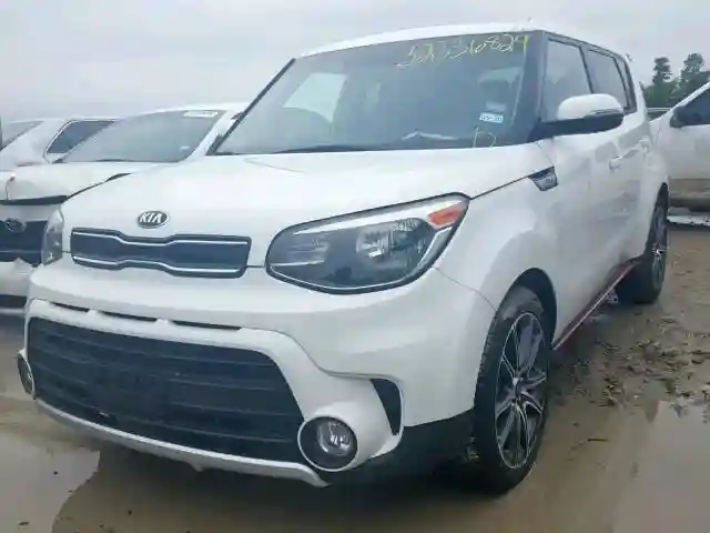 KNDJX3AAXJ7906125 2018 KIA SOUL !-1